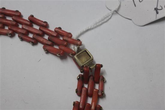 A gold and coral gate link choker necklace, 37cm.